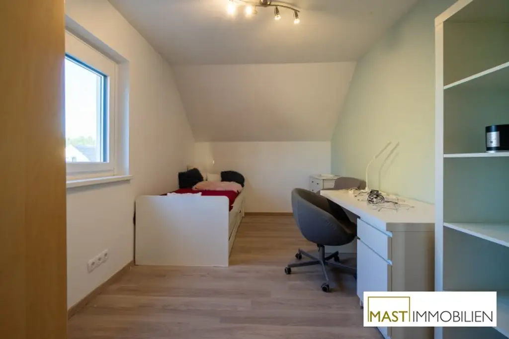 Traumhafte Doppelhaushälfte in absoluter Ruhelage – Perfekt für Jungfamilien!
