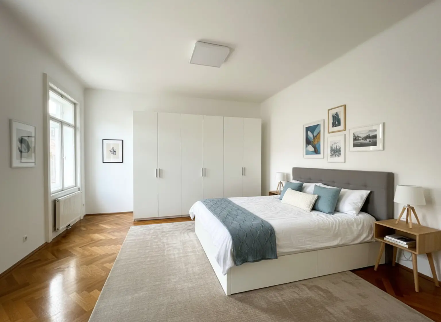 UNBEFRISTET und RENOVIERT: Wohnen in Bestlage in einer 4-Zimmer Altbauwohnung