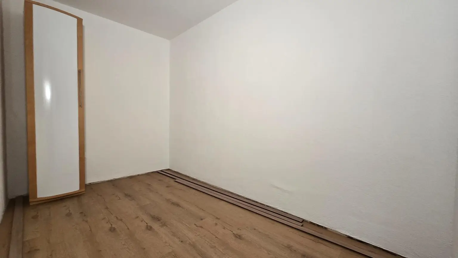 Schrankraum im Raum 2