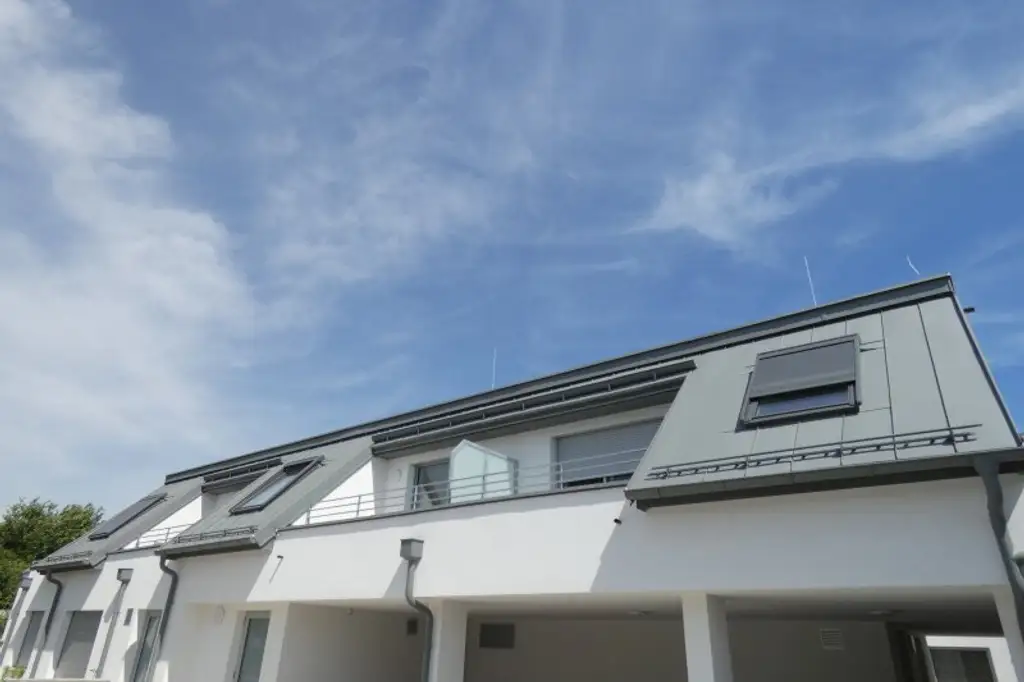 ERSTBEZUG MIT SÜDTERRASSE MIETE INKL. BETRIEBSKOSTEN