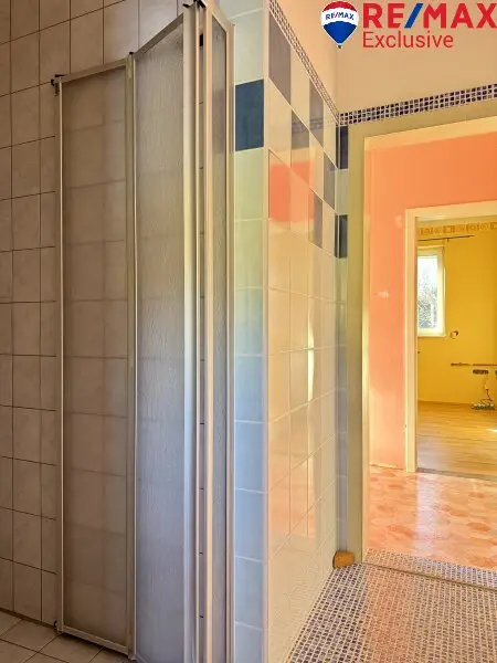 Wohnen im Grünen – Einfamilienhaus mit 653 m² Grund in Bad Fischau-Brunn zu kaufen!