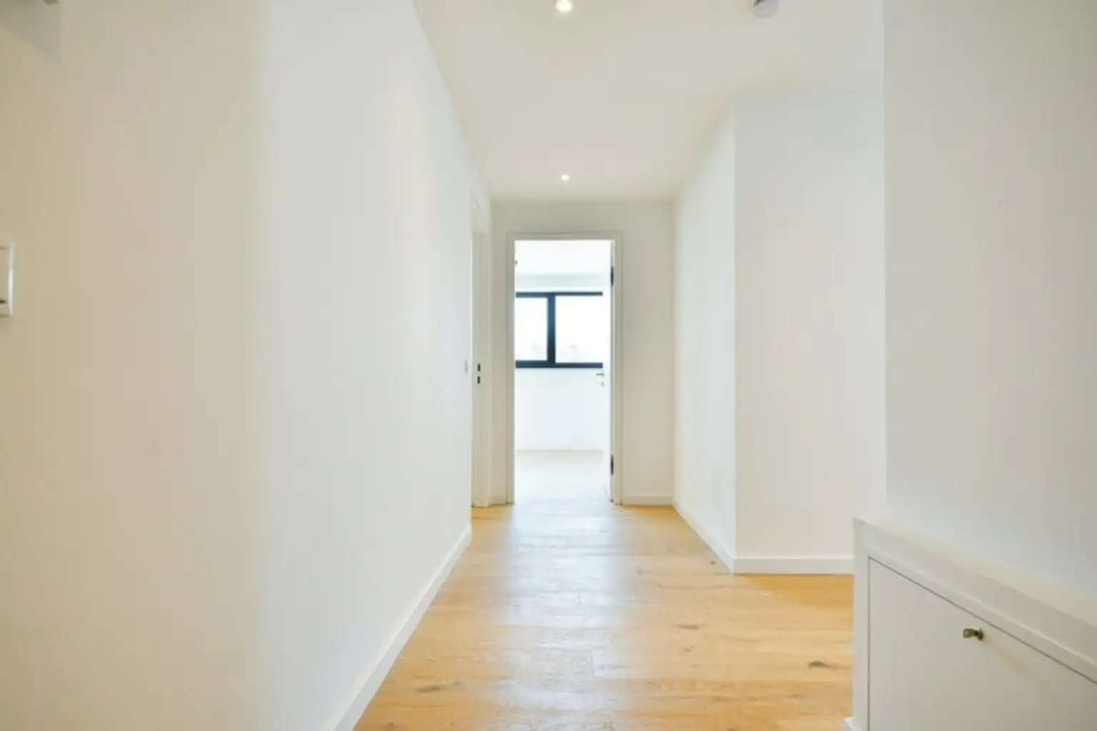 Charmantes Dachgeschoss-Domizil mit Loggia in urbaner Toplage