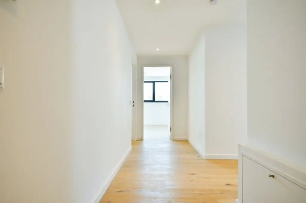 Charmantes Dachgeschoss-Domizil mit Loggia in urbaner Toplage