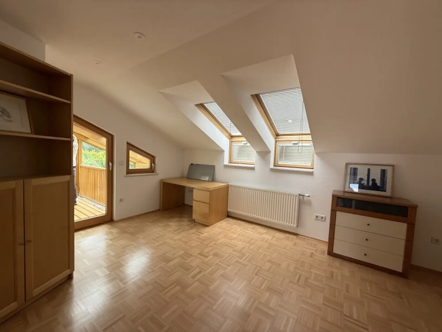 Möbliertes Einfamilienhaus mit Garten, Pool und Sauna
