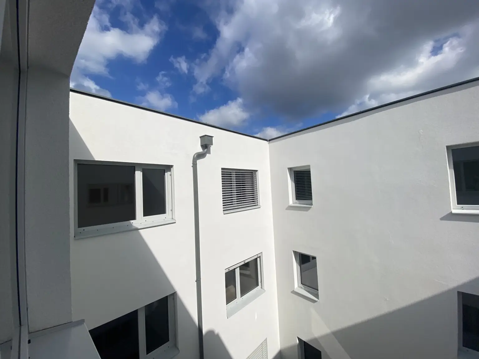 ERSTBEZUG Top Wohnung U3 2 Zimmer + Terrasse - 1 bedroom apartment + terrace U3 = DAS LAURENZ=