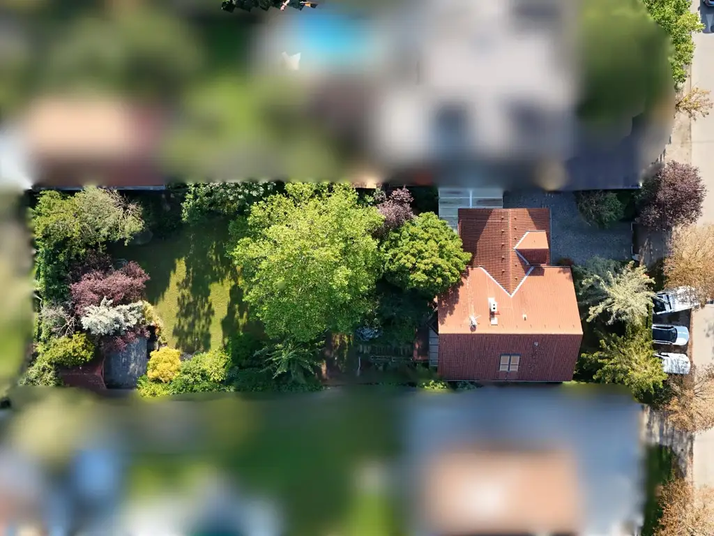 EIN HAUS MIT CHARAKTER! Einzigartiges Einfamilienhaus mit traumhaftem Garten, Garage und mehr!