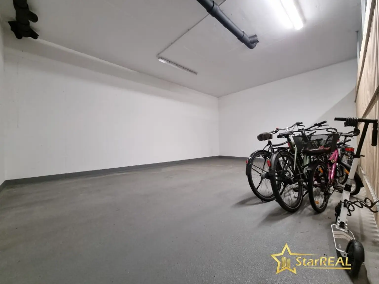 STILVOLLE 4-ZIMMER-ERSTBEZUGWOHNUNG IN ZENTRUMSNAHER LAGE VON MÖDLING - BALKON, 2 BÄDER & TIEFGARAGE OPTIONAL.