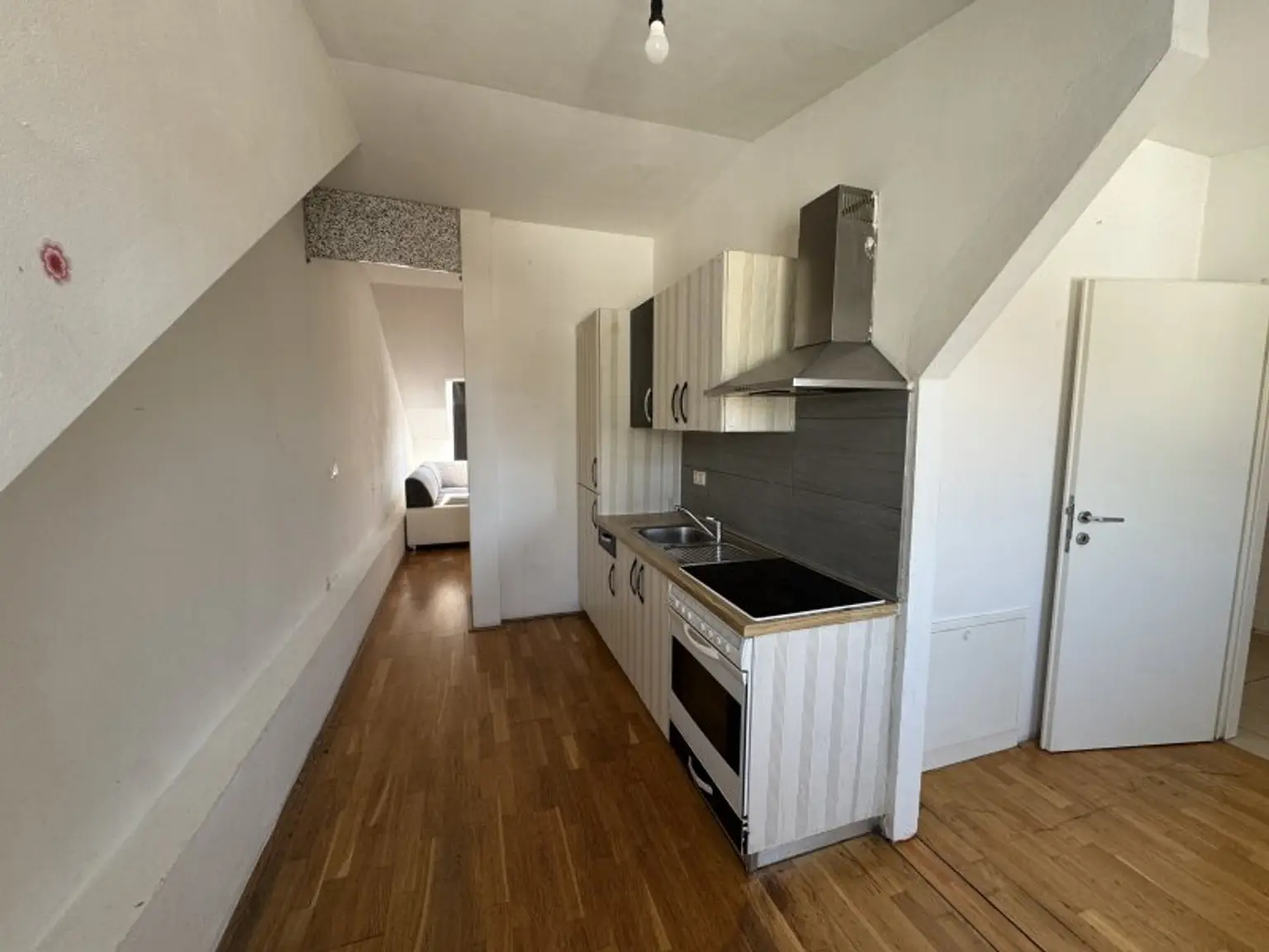 Altbauprojekt Columbusgasse 70 – Wohnen & Investieren im Herzen von Favoriten
