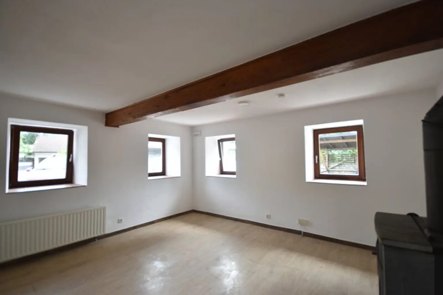 Wohnzimmer - Kleines 2 Zimmer Appartement mit PKW-Stellplatz Miete Grödig Salzburg