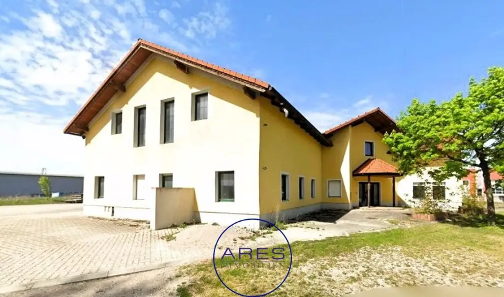Betriebsobjekt in Toplage 6km zur S1 (Korneuburg) - Arbeiten und Wohnen - DIE Basis für Ihr Unternehmen!  Adaptierung nach Vereinbarung!