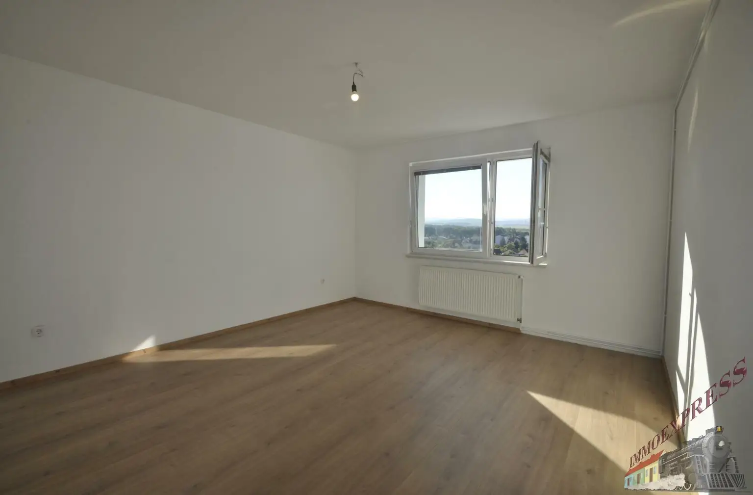 Wunderschöne Anlagewohnung in TOP-Sanierter Wohnhausanlage mit Aussicht bis ins Alpenvorland