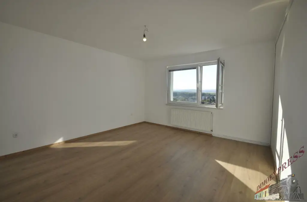 Wunderschöne Anlagewohnung in TOP-Sanierter Wohnhausanlage mit Aussicht bis ins Alpenvorland