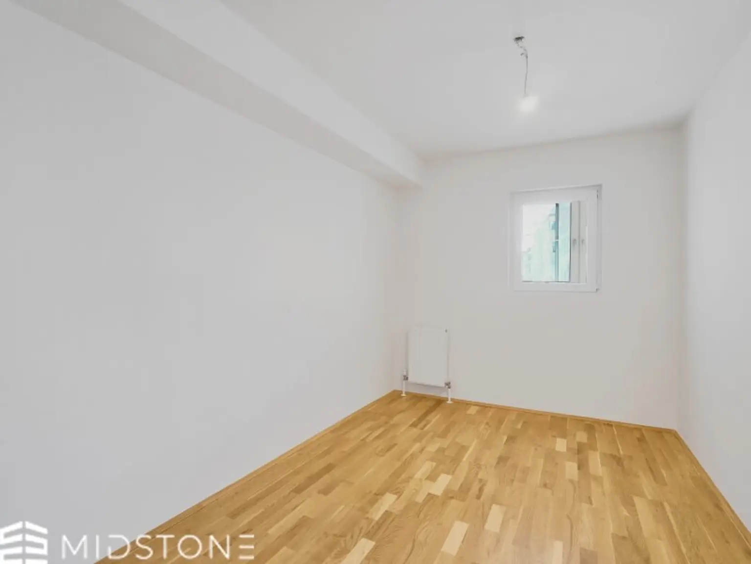 **4,8 % Nettorendite** 3er WG-HIT PROVISIONSFREI – Vollrenoviert mit Loggia und TOP Anbindung in Hernals