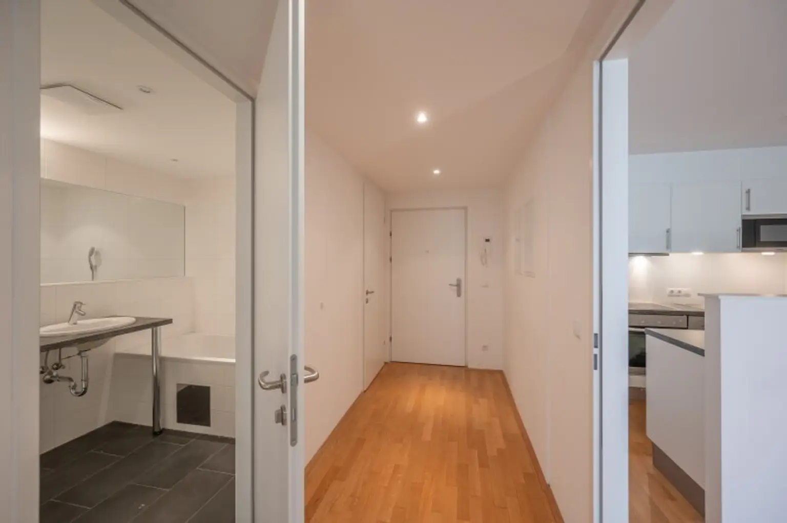 ++Provisionsfrei++ BESTLAGE, 2-Zimmer Neubauwohnung mit großem Garten!