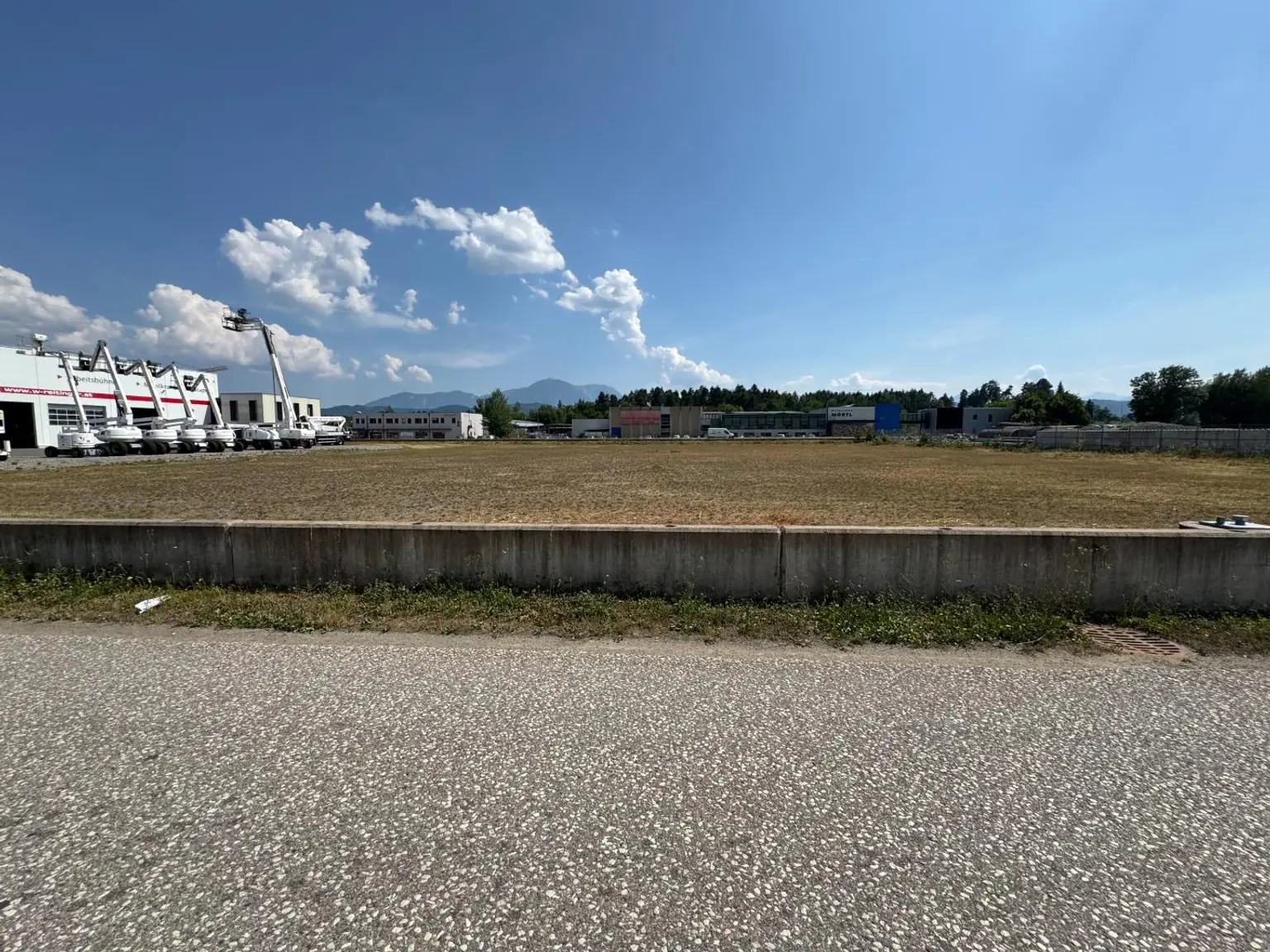 Betriebsgrund in Poggersdorf – 5.500 m² im Wirtschaftspark zu vermieten
