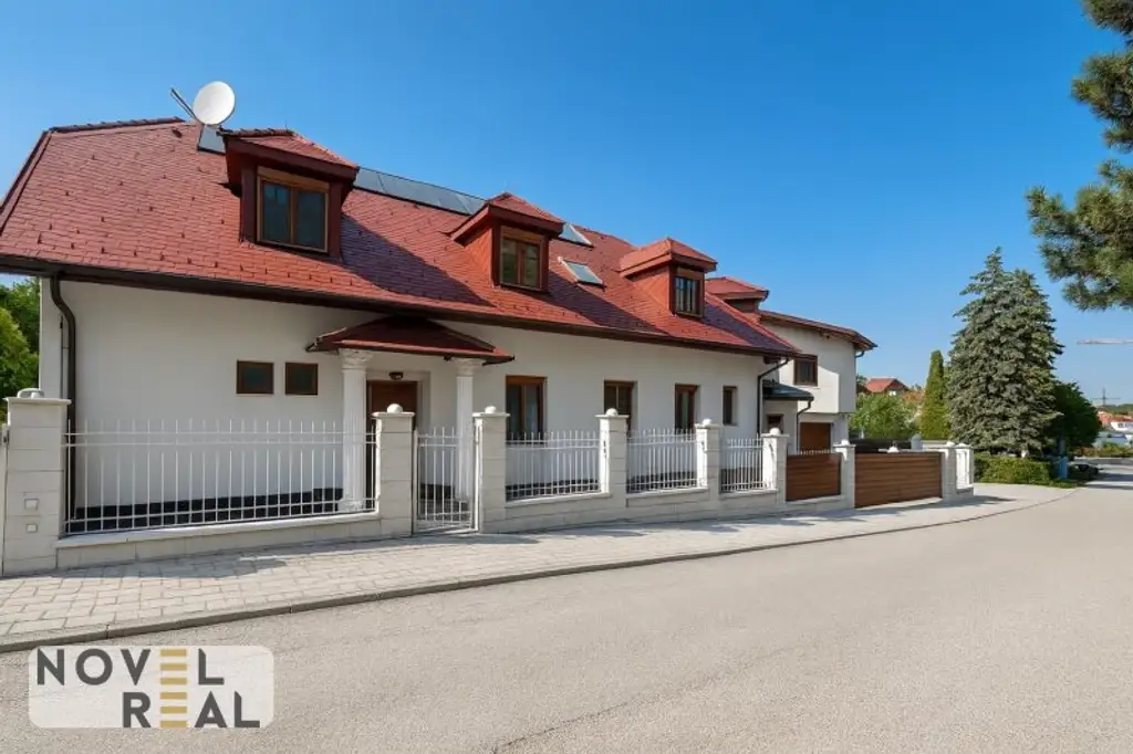 Exklusive Traumresidenz nahe Wien – Eleganz auf höchstem Niveau in idyllischer Grünlage!
