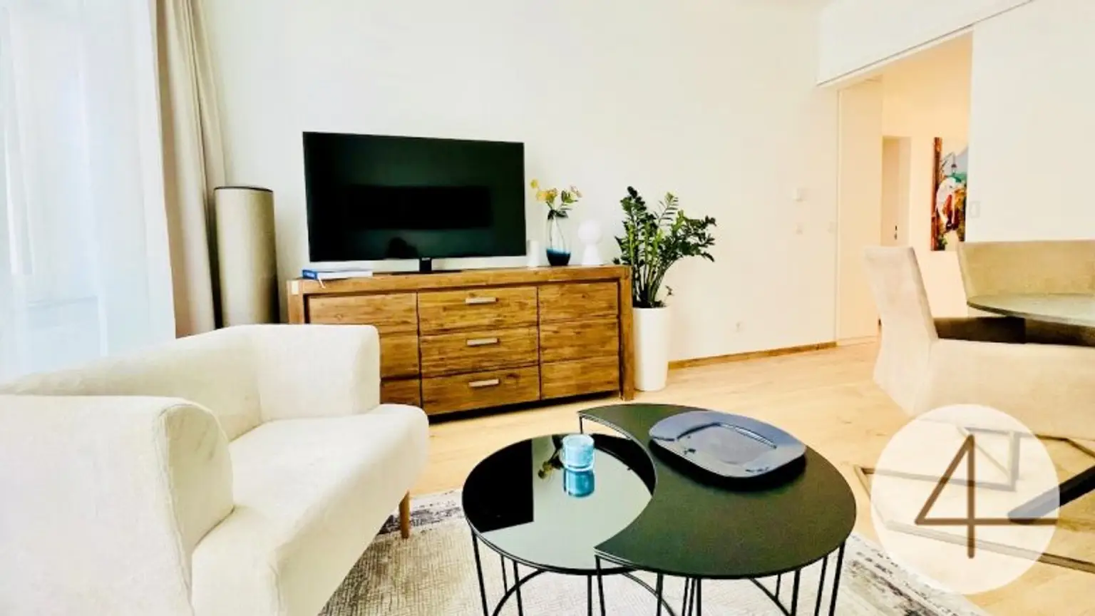 Neuwertig – sanierte Altbauwohnung – zentrumsnah – helle 3-Zimmer – Top-Infrastruktur