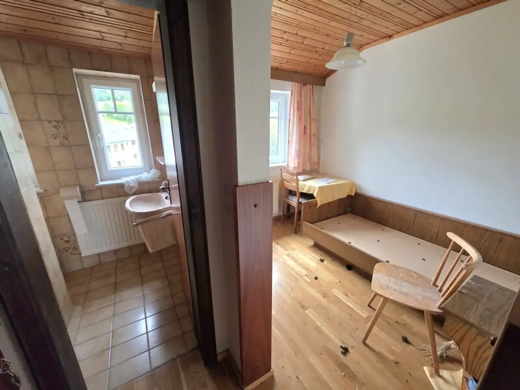 Ehemaliges Gasthaus mit großem Entwicklungspotenzial!