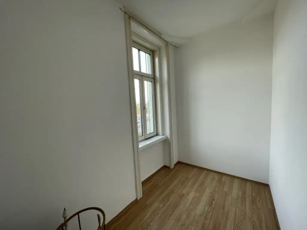 CHARMANTER UND HELLER 2,5-ZIMMER ALTBAU NÄHE SCHMELZ/SCHÖNBRUNN/U3-JOHNSTRASSE!