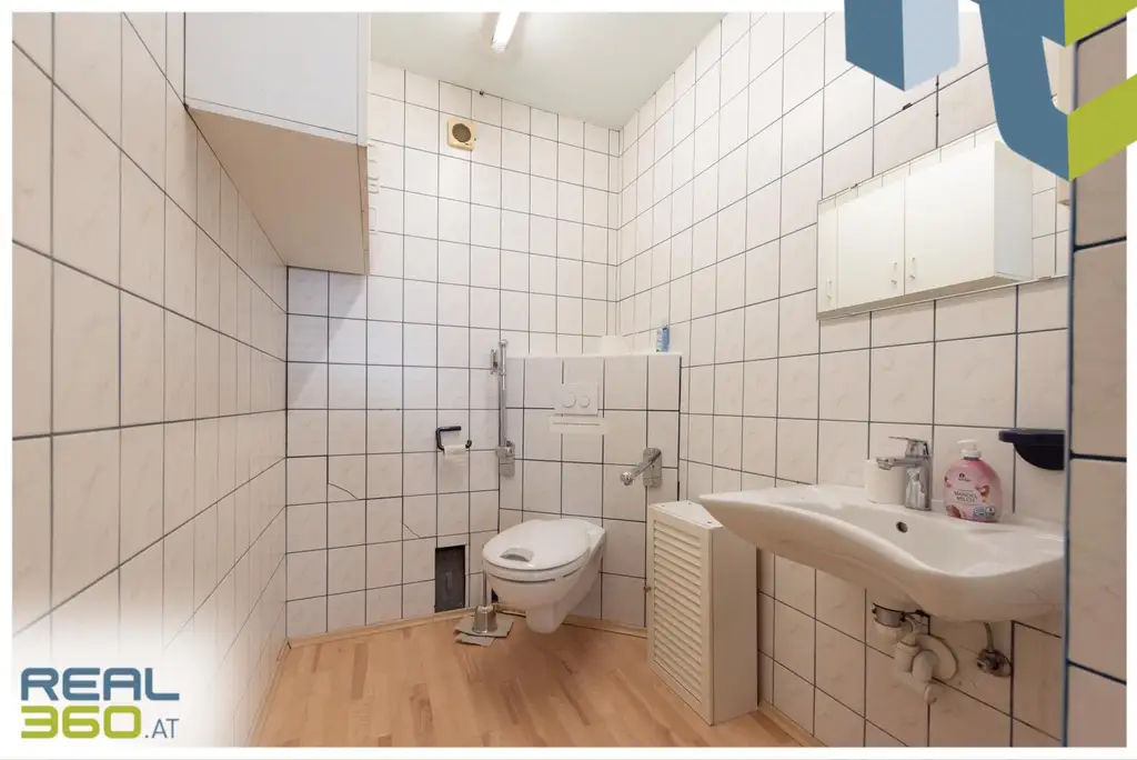 Büro-/Ordinationsfläche mit optimaler Aufteilung in Linz-Zentrum zu vermieten, Teilung der Flächen möglich!