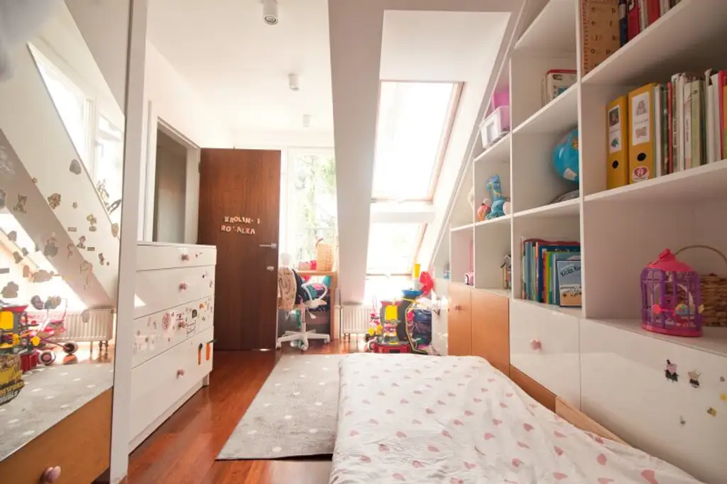 TOP Lage in Hietzing | Charmante, ruhige 3,5 Zimmer-Wohnung | 2004 ausgebautes Dachgeschoß