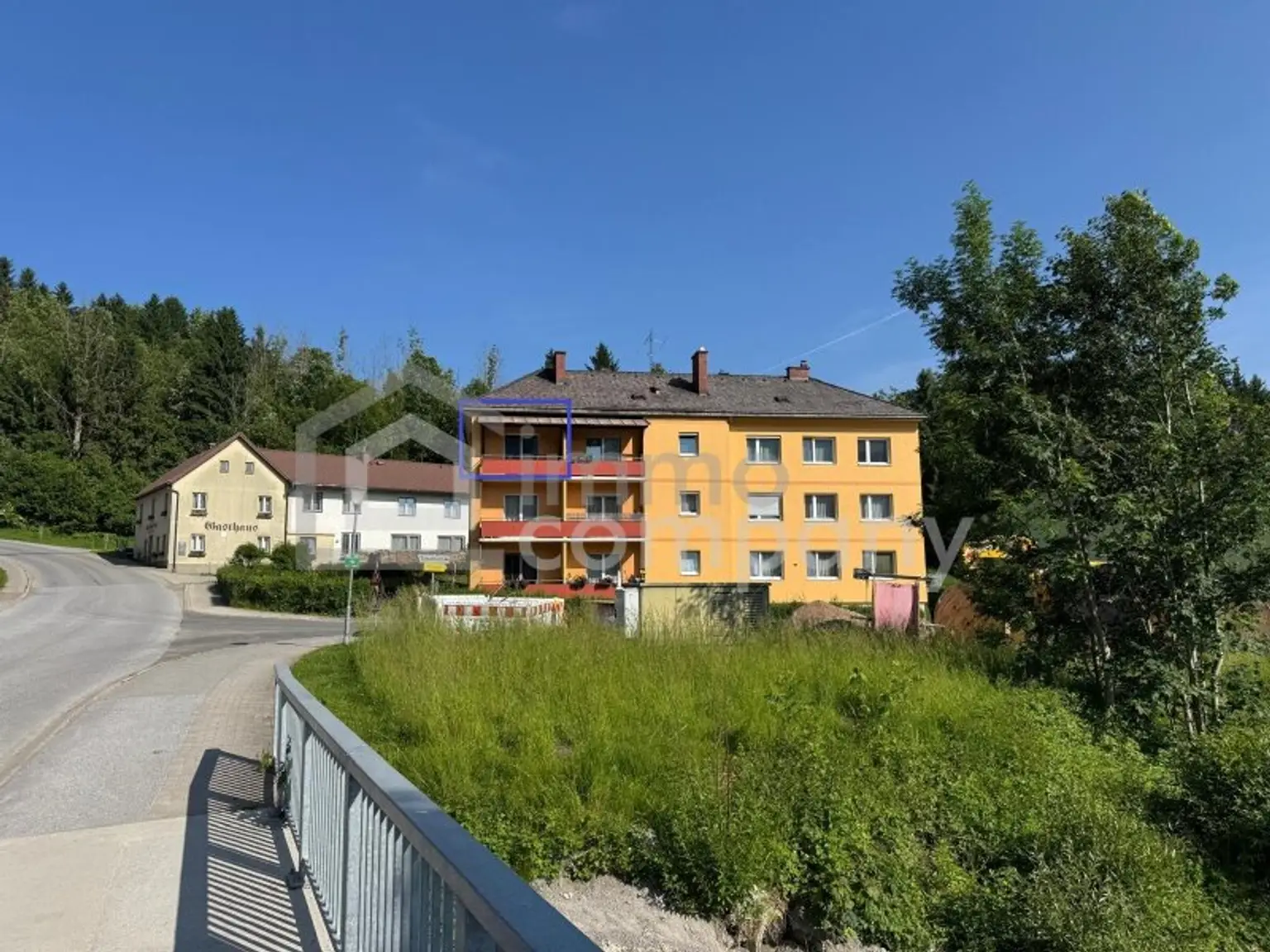 2-Zimmer-Wohnung mit Balkon und Grünblick