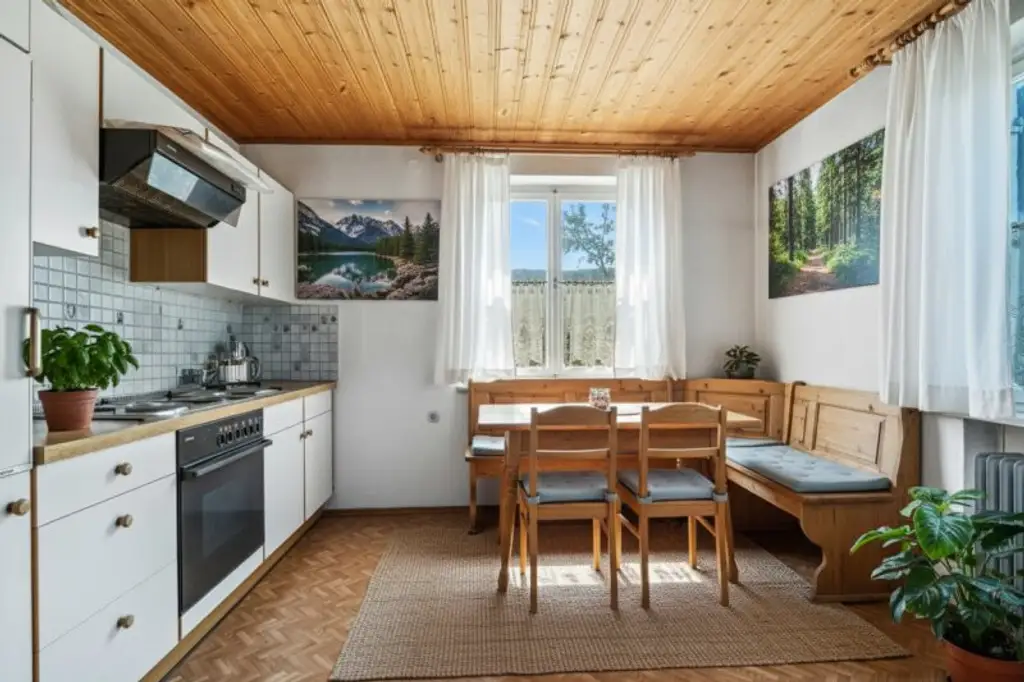 Charmantes Einfamilienhaus in Wolfurt mit großem Garten und Potential - auch als Mehrfamilienhaus geeignet