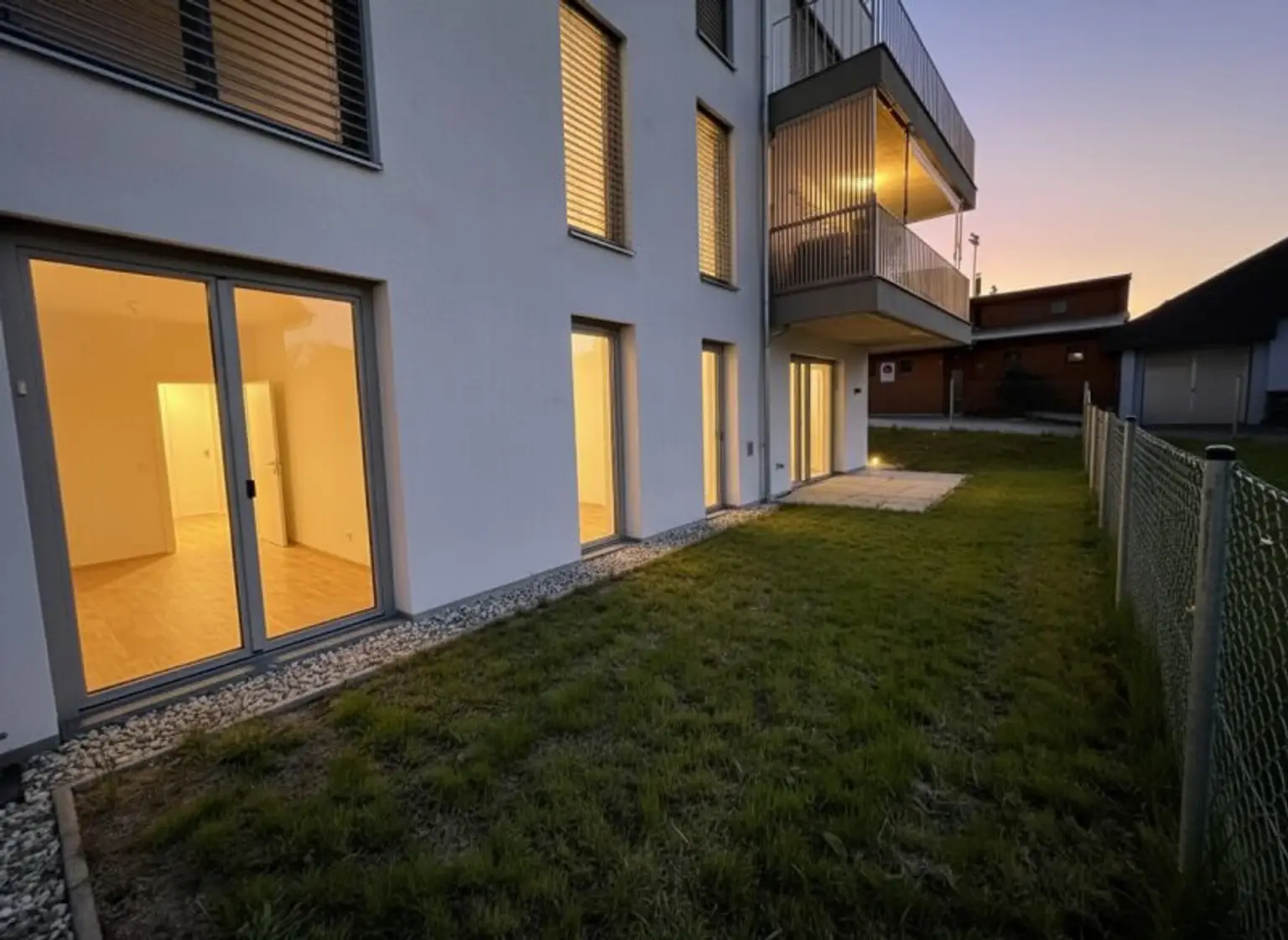 Perfekte Neubau Gartenwohnung | Steinhaus
