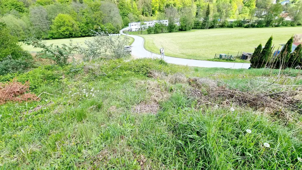 Sonniges Grundstück für Bungalow in Mantscha mit Planung und Baugenehmigung