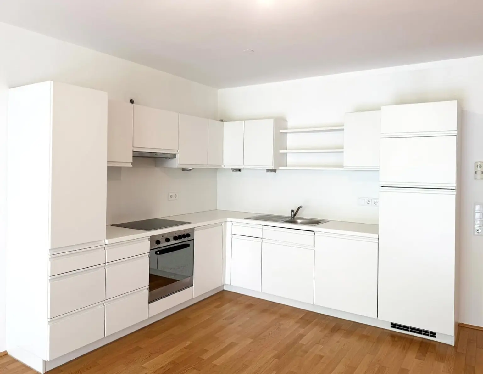 Rif - Moderne 3 Zimmer Gartenwohnung mit Tiefgarage