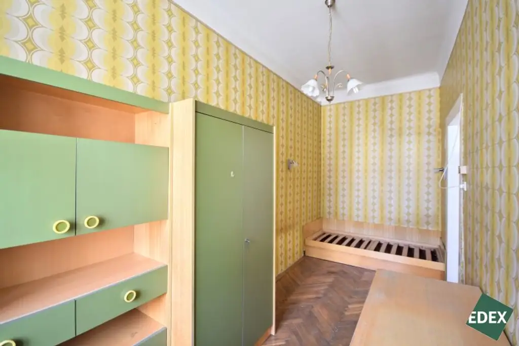 Altbauwohnung zum Sanieren – 48 m² mit Balkon im 3. Liftstock