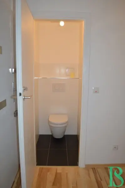 Sonnige, top renovierte 3-Zimmer Wohnung - Studenten willkommen