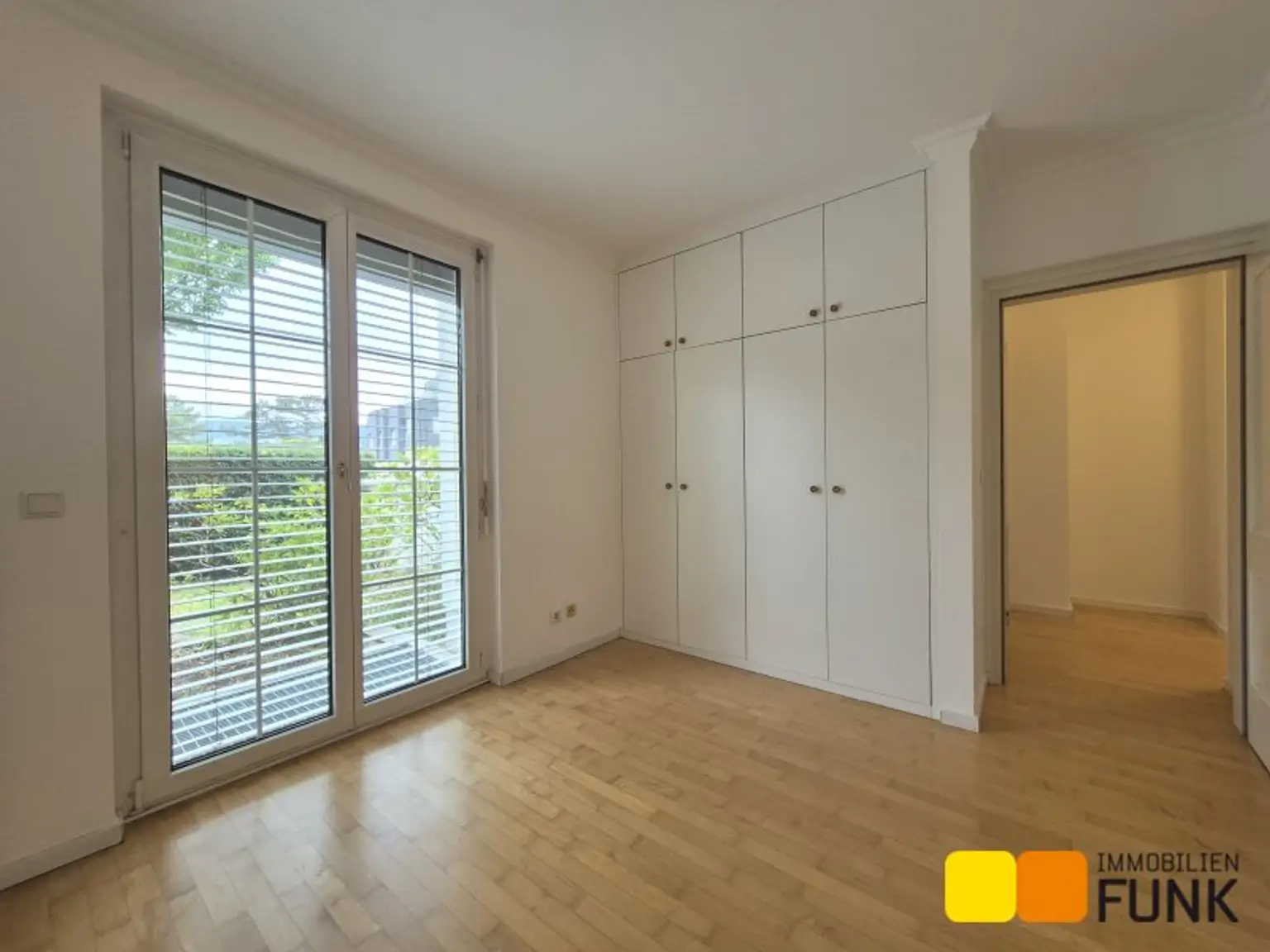 5-Zimmer Gartenwohnung mit 2-Zimmer-Einliegerwohnung