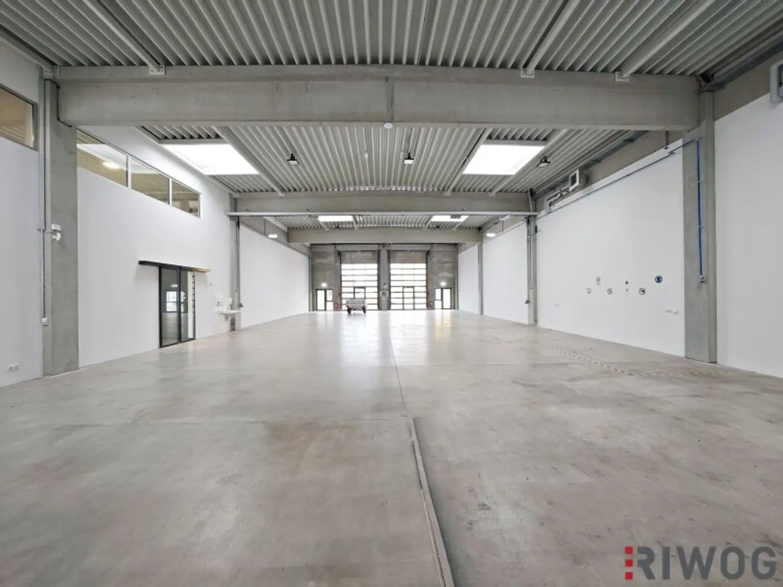 Schauraum/Büro & Produktion/Lager Kombination | 512m² Nutzfläche | LKW Zu- bzw. Einfahrt möglich