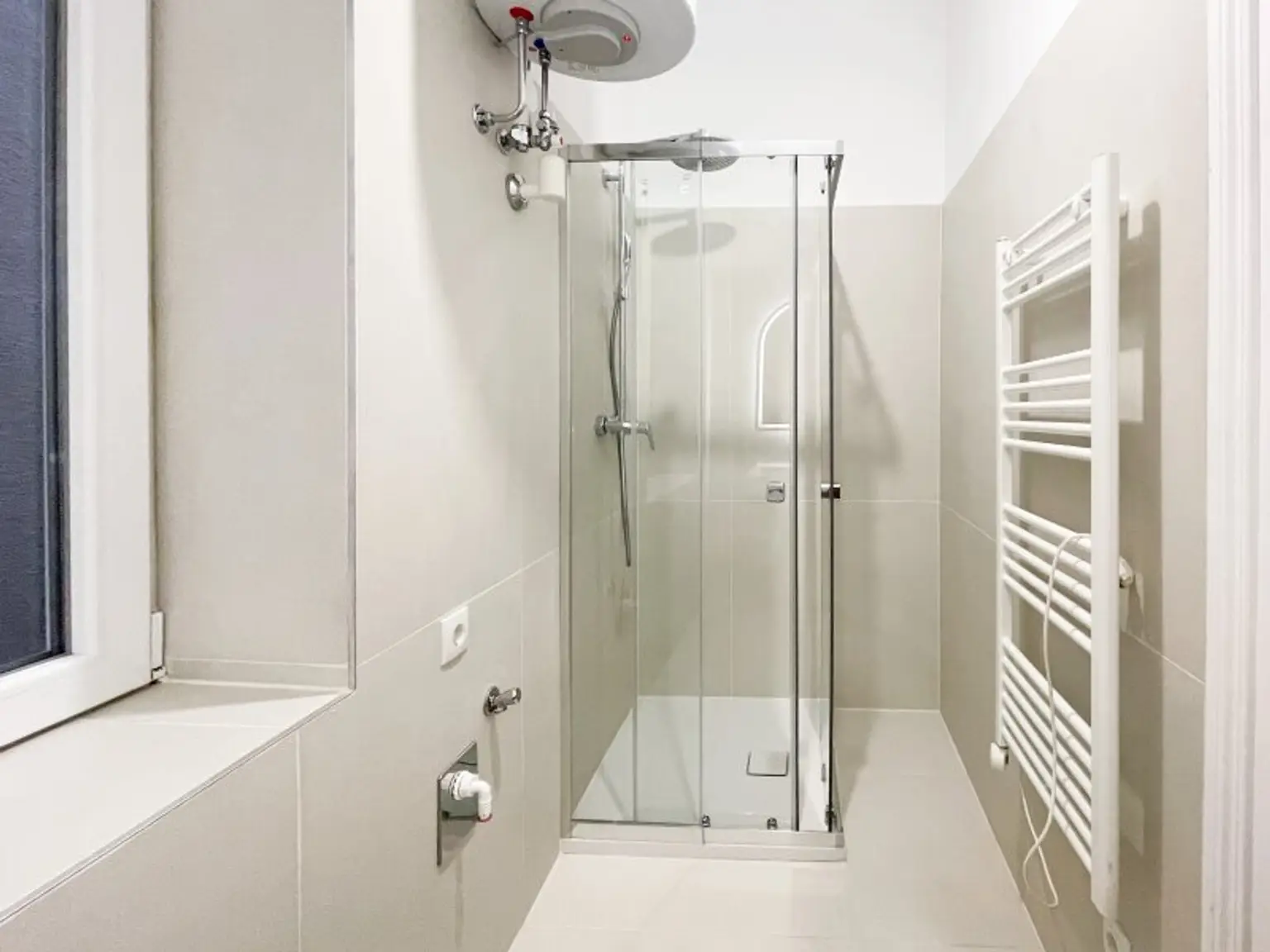 ALTBAU-TRAUM IN WÄHRING – 2,5 ZIMMER • LIFT KOMMT! • TOP LAGE HOFSTATTGASSE