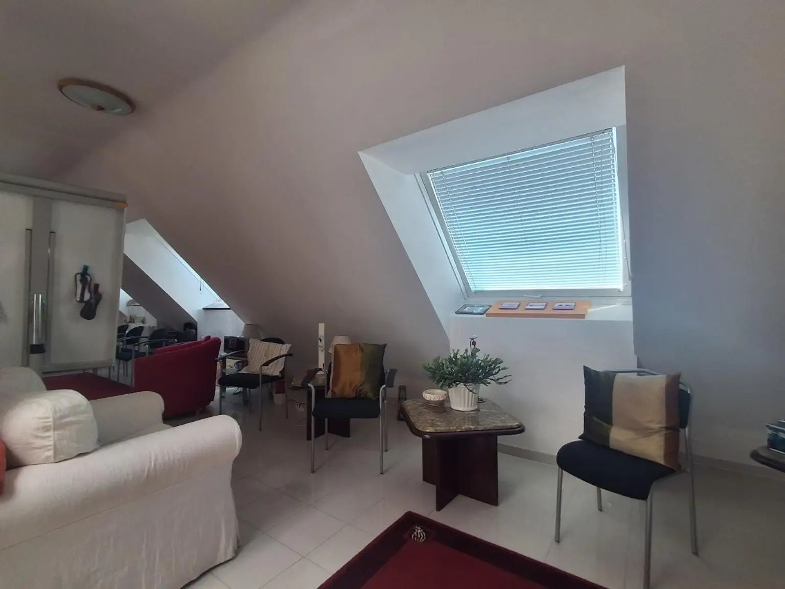 7 Zimmer 1220