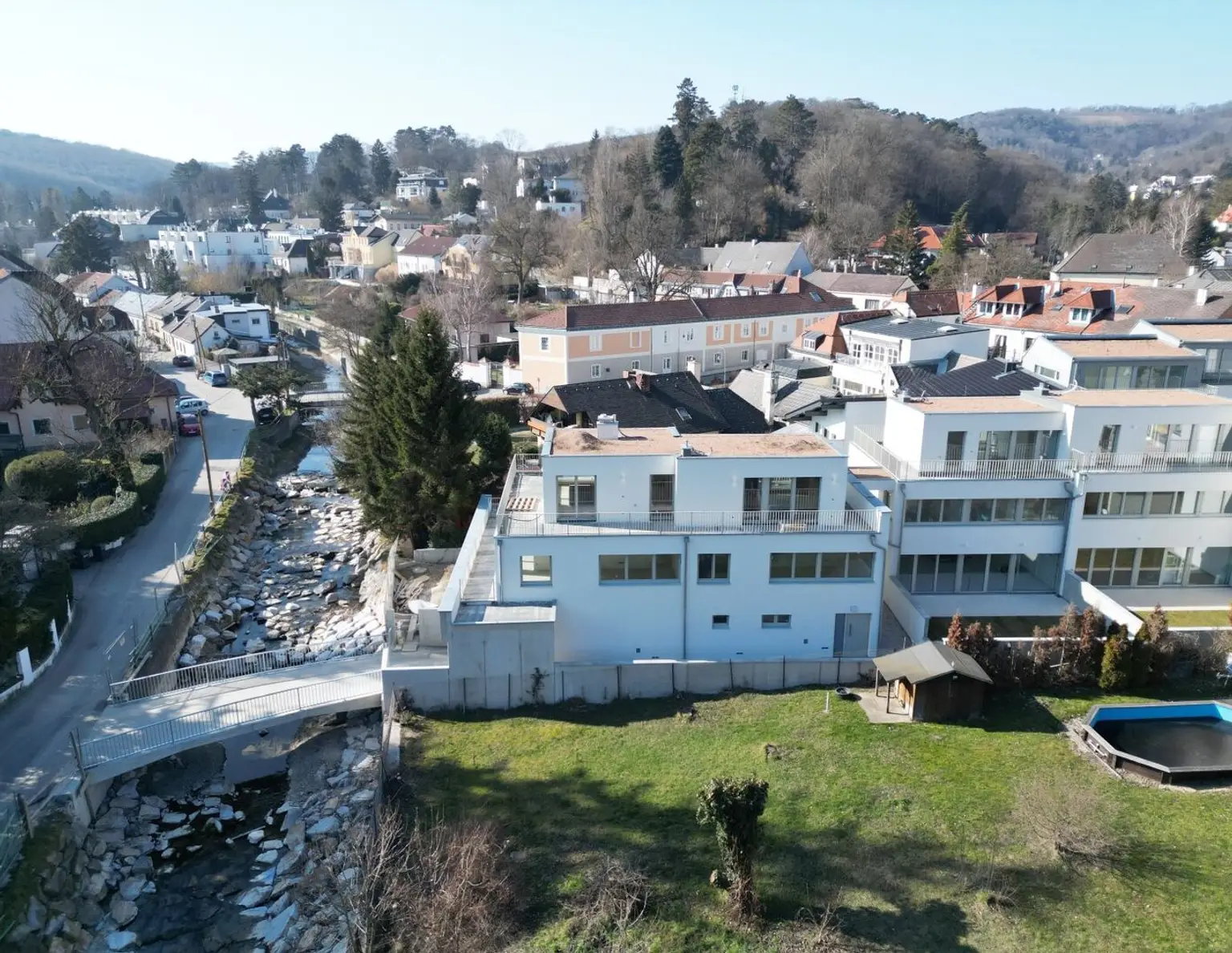 Neubau und Erstbezug - Luxus Doppelhaus an der Stadtgrenze in Weidling