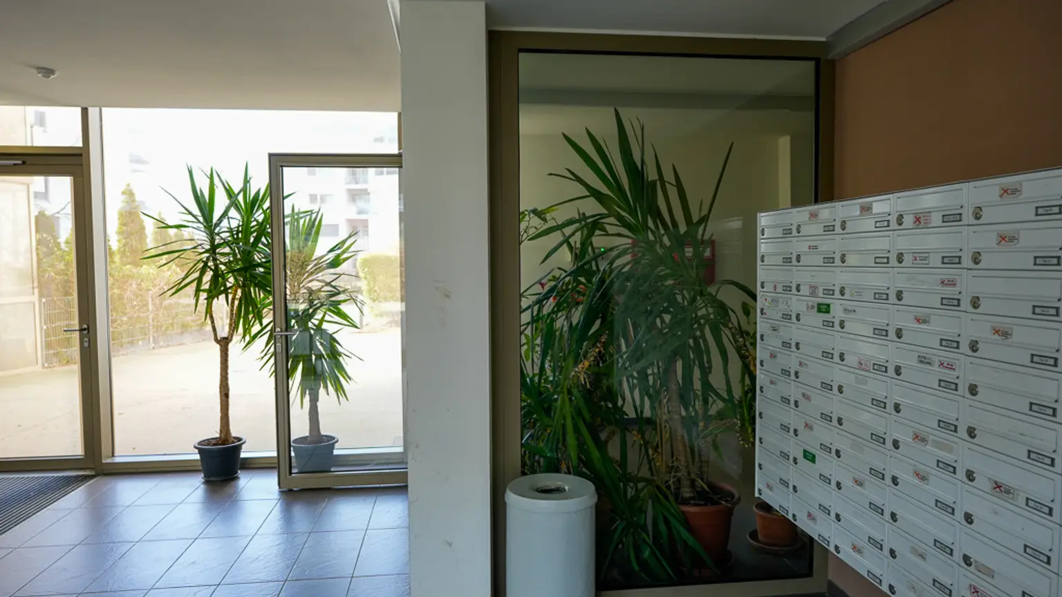 Exklusive 3-Zimmer-Wohnung mit Loggia, Garage & Top-Infrastruktur im 12. Bezirk