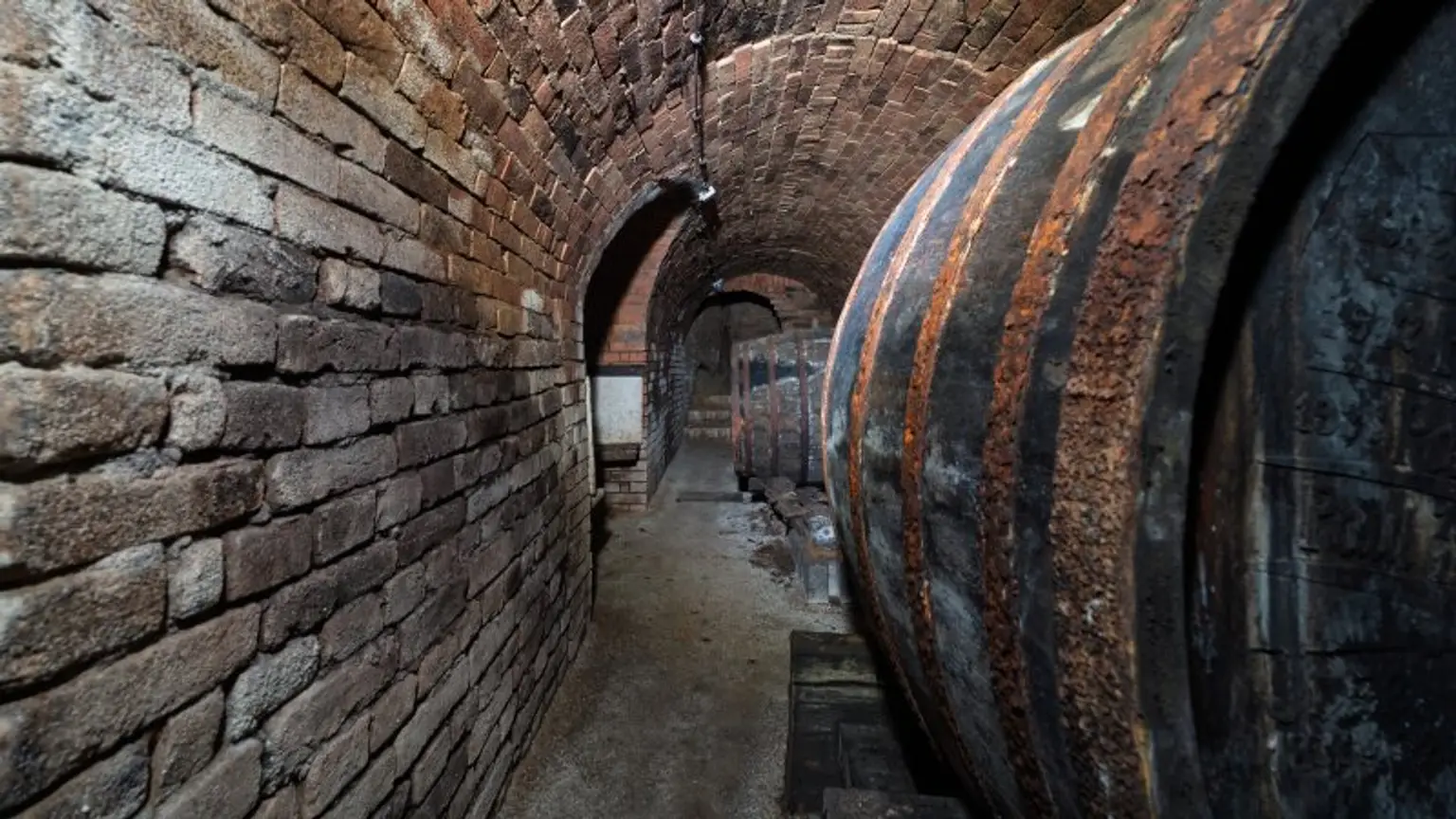 Potentialreiches Haus mit spitzen Weinkellerröhren in Groß-Schweinbarth