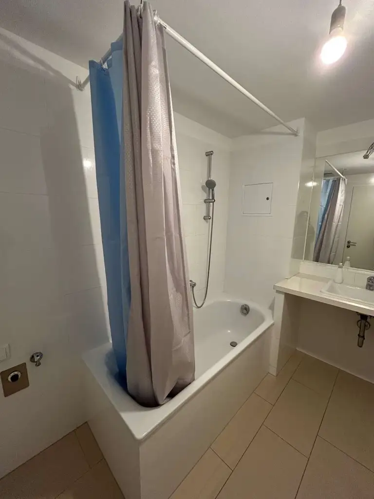 Moderne 2-Zimmer-Wohnung mit Balkon im 15. Bezirk!
