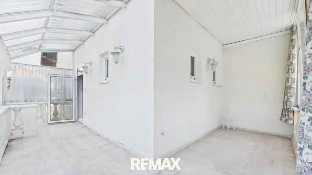 Sanierungsbedürftiges Schmuckstück - Ein Zuhause mit Charme, Licht und Möglichkeiten