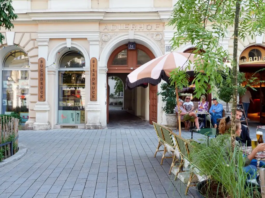 ADLERHOF | 2-Zimmer-Wohnung inkl. Lift | 6 min Fußweg zur U3 VOLKSTHEATER
