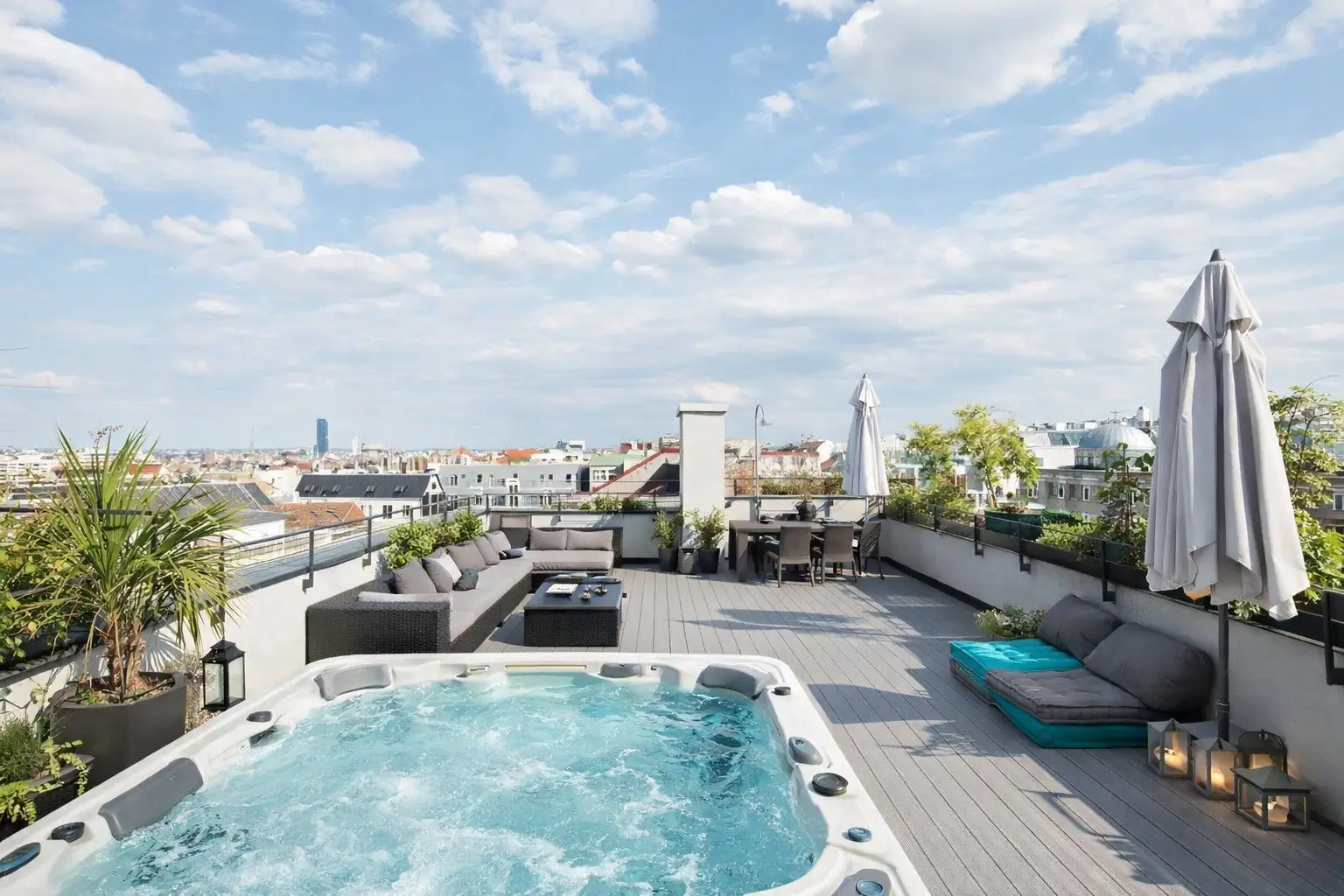 LUXUS PENTHOUSE NÄHE ALTE DONAU