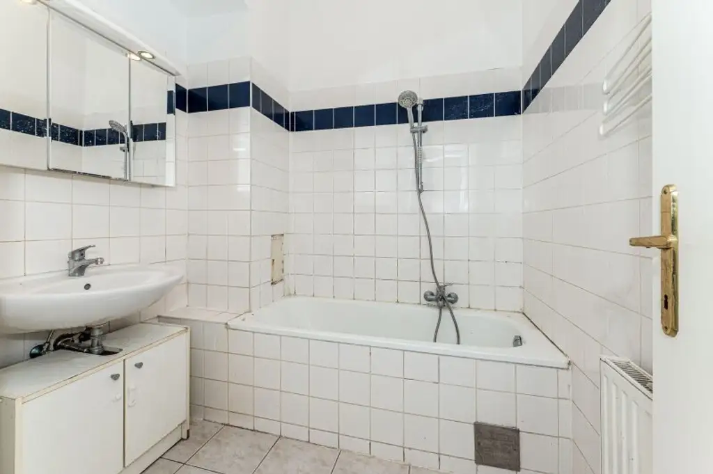 Großzügige 2-Zimmer-Wohnung in U-Bahn-Nahe in Ottakring zu vermieten!