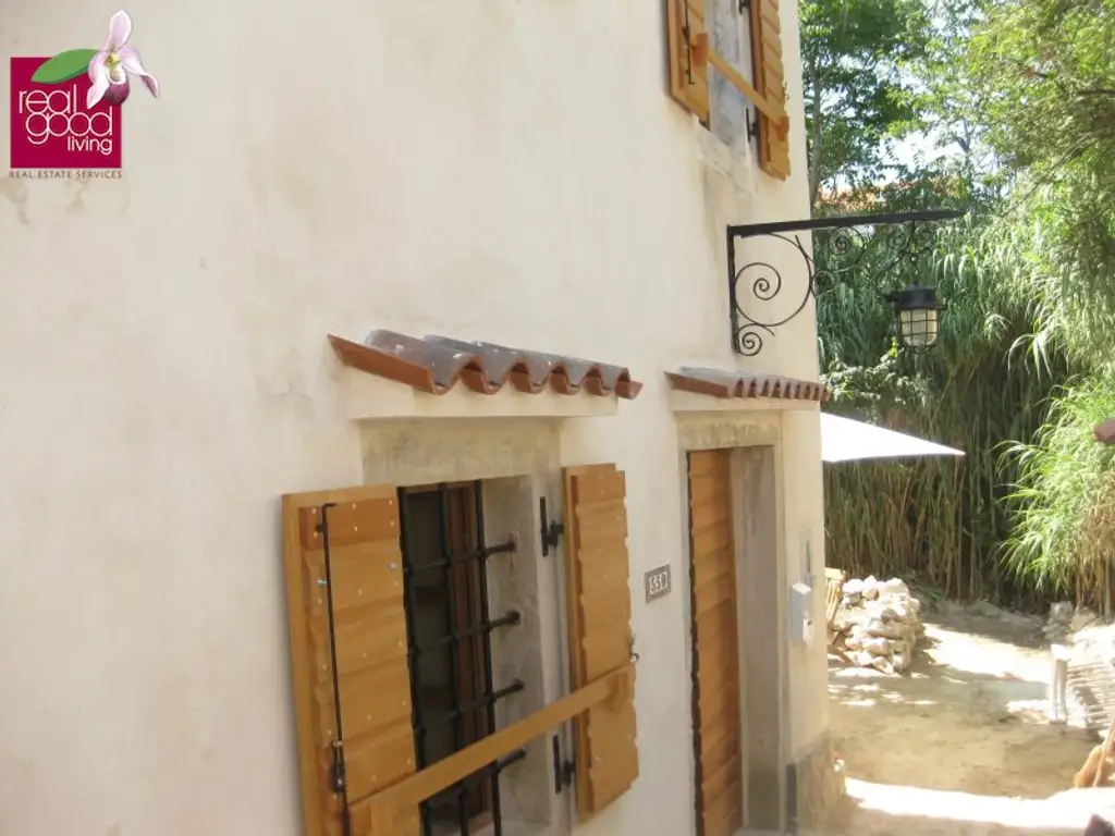 Respiro Mediterraneo Dinka – Authentische Steinvilla mit Kamin