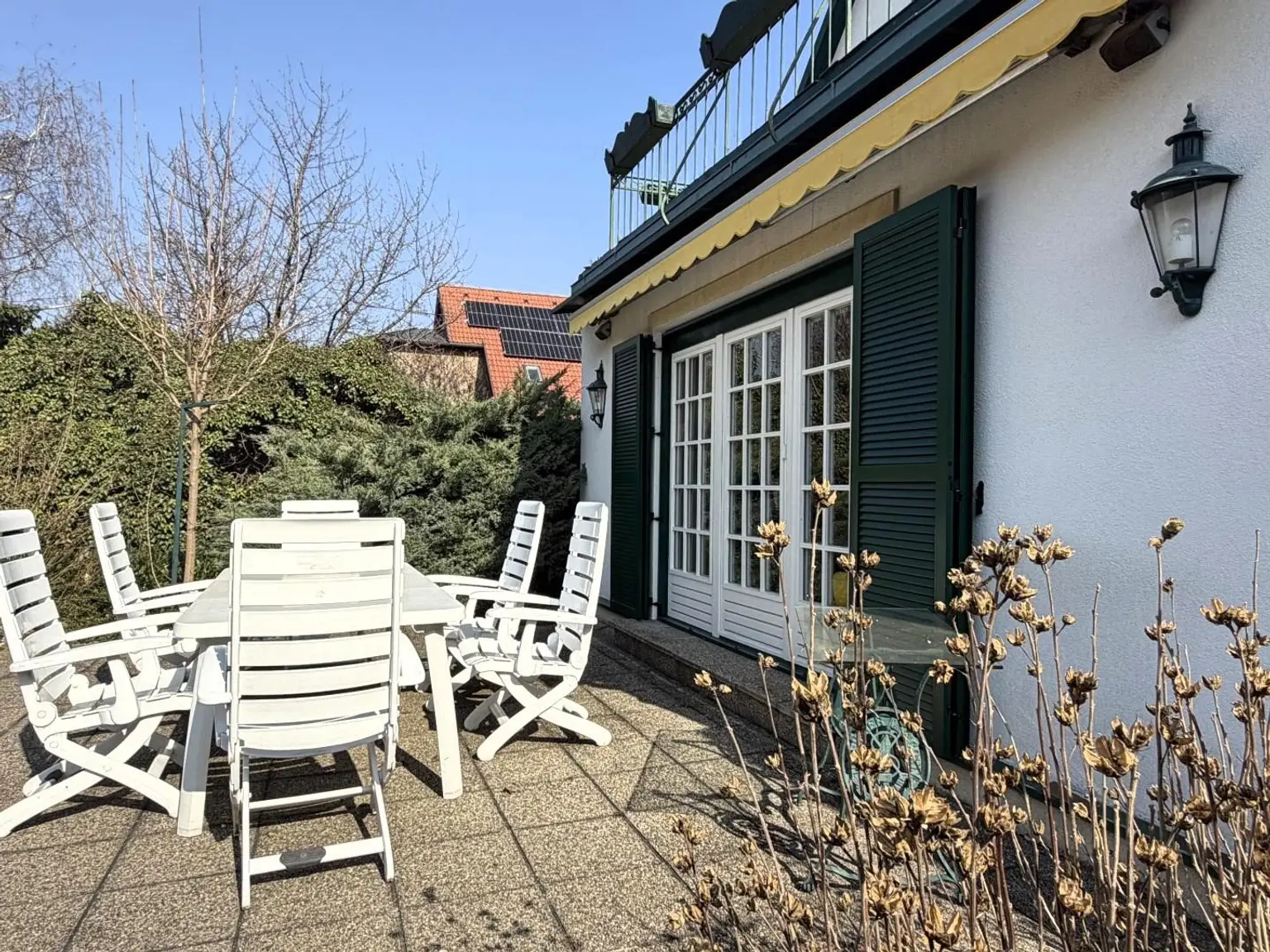 Gartenansicht / Terrasse