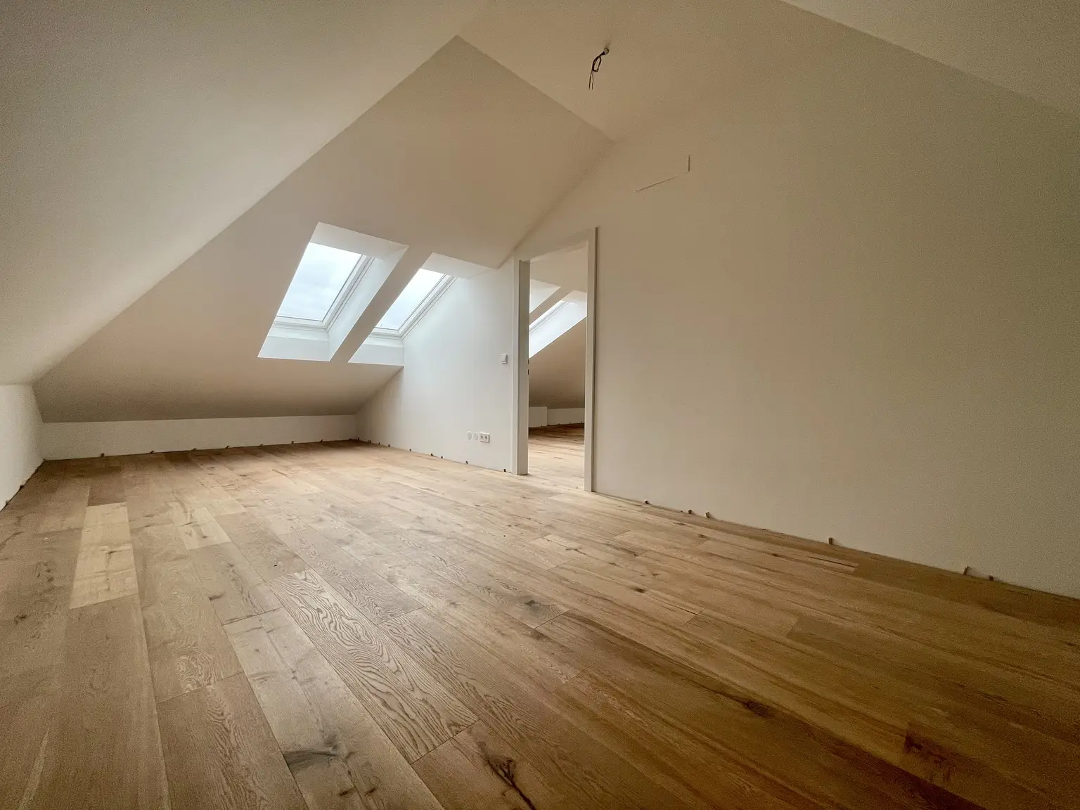 Exklusives Wohnen im Dachgeschoß – Ihr Rückzugsort am Rande des Wienerwaldes