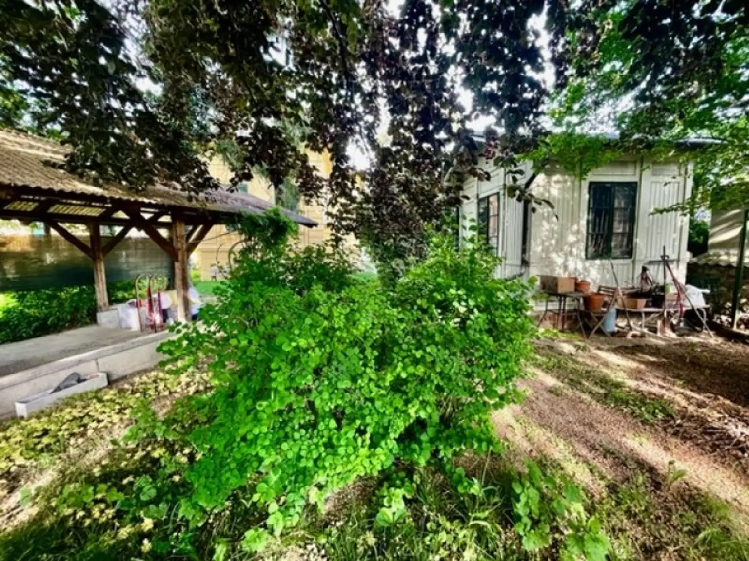 Majestätische VILLA mit 2 separaten WOHNEINHEITEN, Zusatz-Gebäude-ANLEGERWOHNUNG und herrlichen GARTEN-Grünruhe-OASE - absolutes Unikat - BADEN!