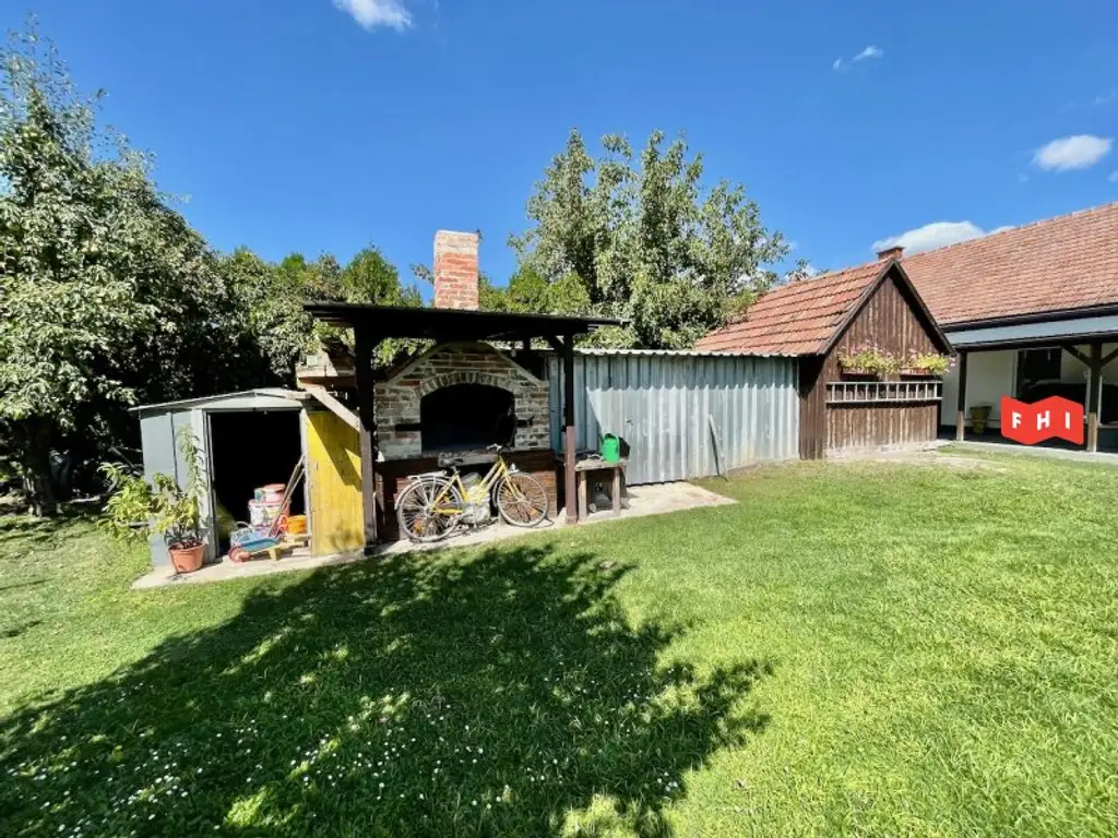 Renoviertes 3 Zimmer Einfamilienhaus mit Überdachter Terrasse, 2 Autoabstellplätzen & Klimaanlage Nähe Stadtgrenze Wien/Groß Enzersdorf