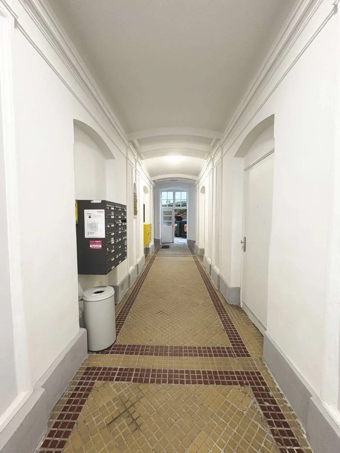 Nähe Altes AKH und Rathaus - 
Unbefristet vermietete 2 Zimmer Wohnung